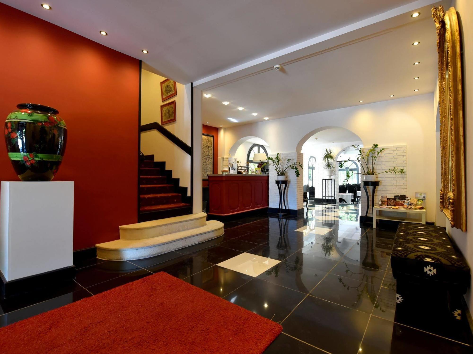 Moulin De La Roque Hotel Althen-des-Paluds Bagian luar foto